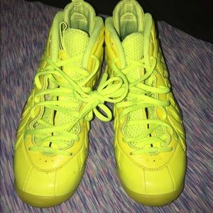 neon yellow foamposites